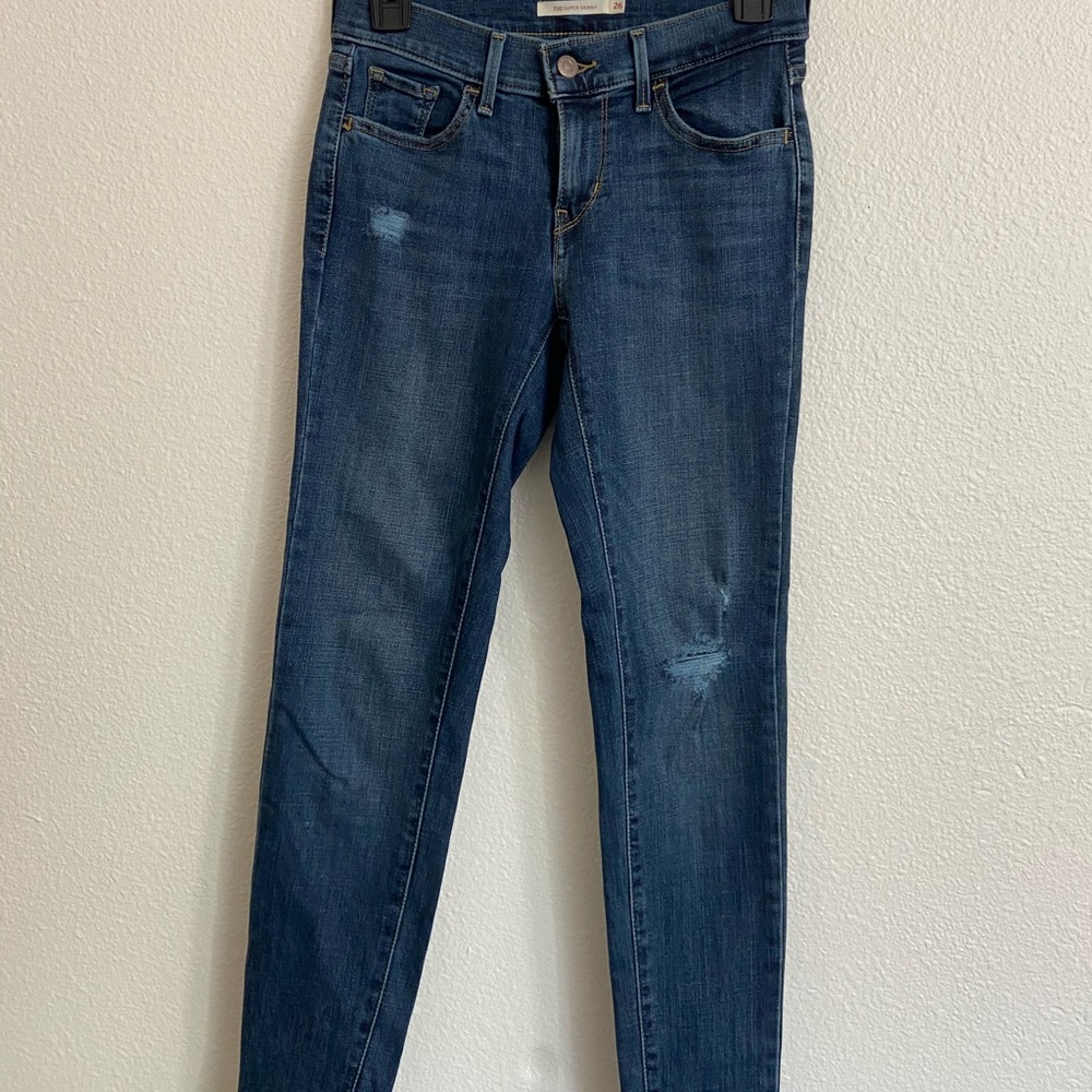 Levi’s 710 super skinny jeans